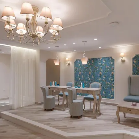 Hotel Kyniska Palace Conference & Mystras