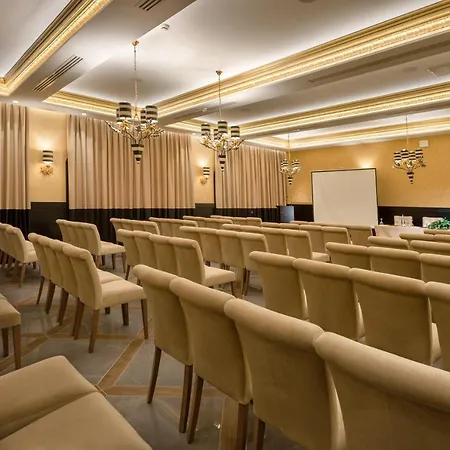 Hotel Kyniska Palace Conference & Mystras