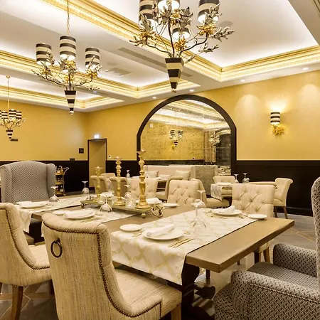 Kyniska Palace Conference & Hotel 5*