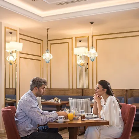 Kyniska Palace Conference & Ξενοδοχείο 5*