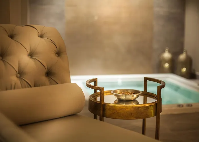 Kyniska Palace Conference &