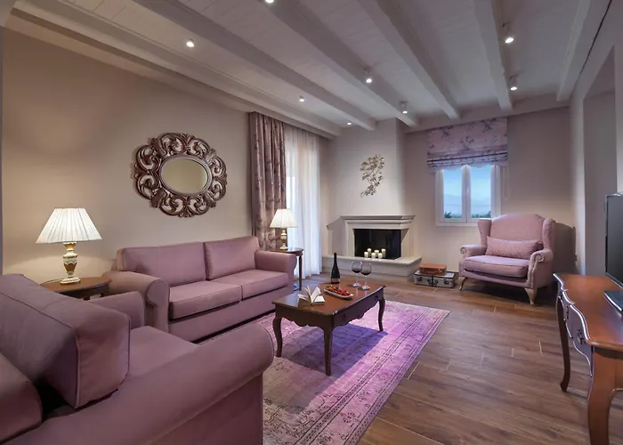 Kyniska Palace Conference &