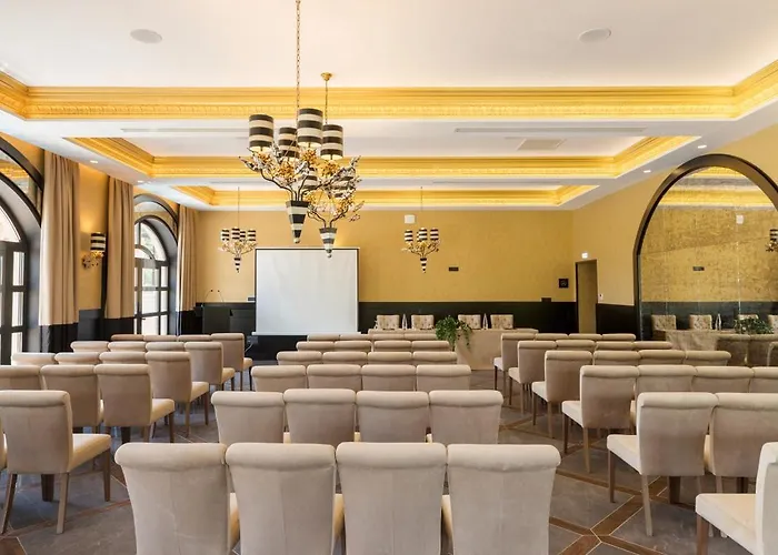 Kyniska Palace Conference & Hotel