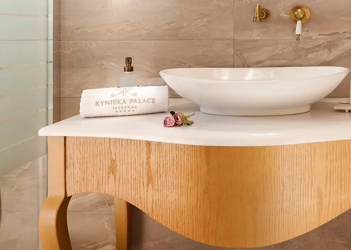 Kyniska Palace Conference & 5* Mystras