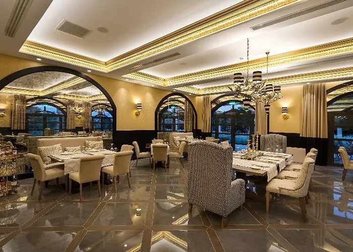 Hotel Kyniska Palace Conference &