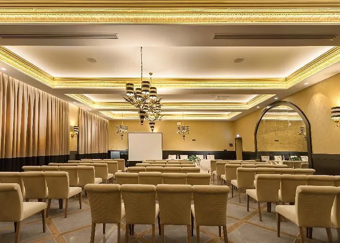 Kyniska Palace Conference &